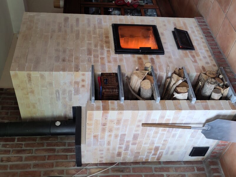 Oxalibre 6KW avec range buches et manchon UZUME - Etape 3